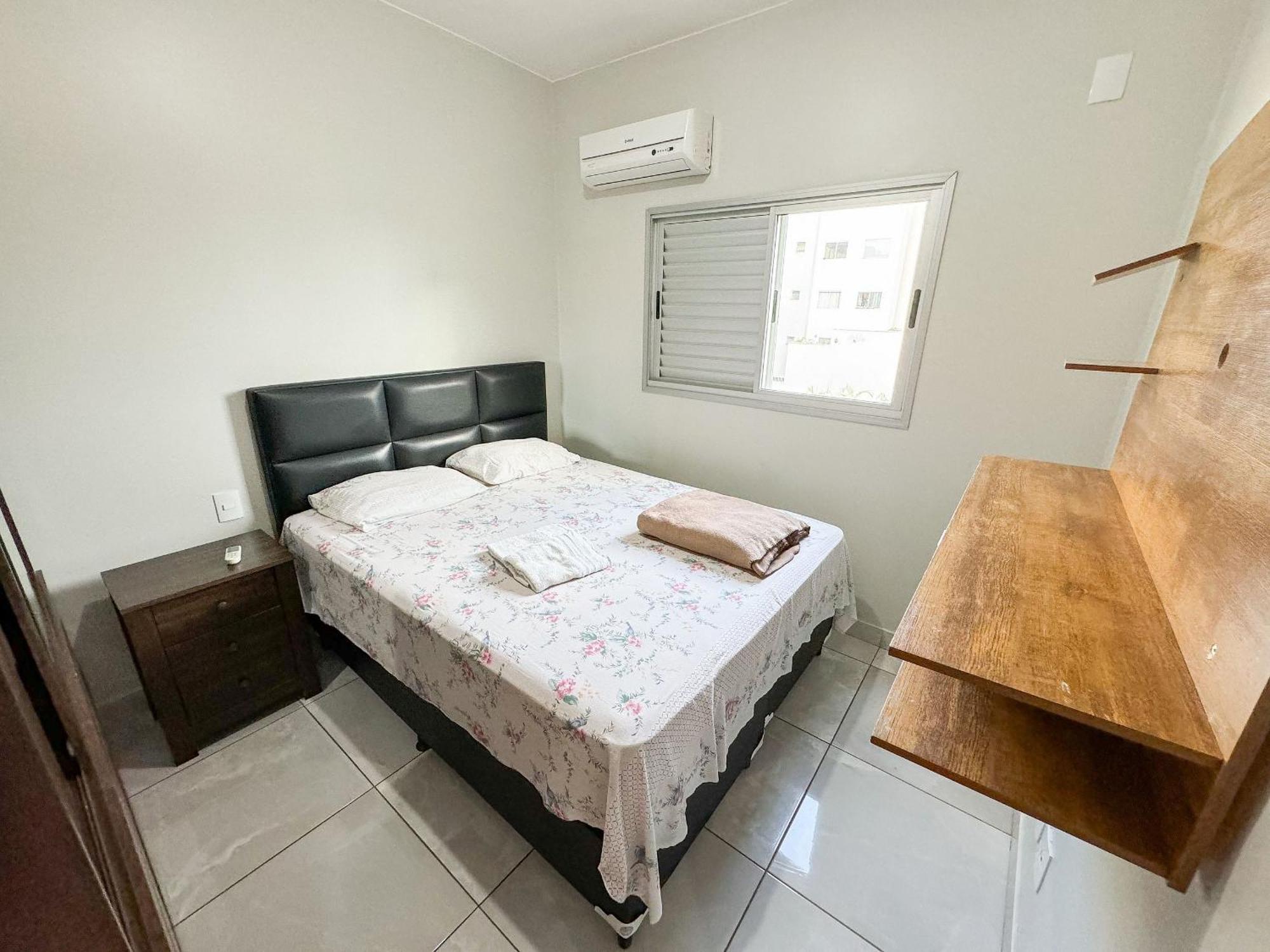207- Apartamento De 2 Quartos No Alto Caicaras Patos de Minas Bagian luar foto