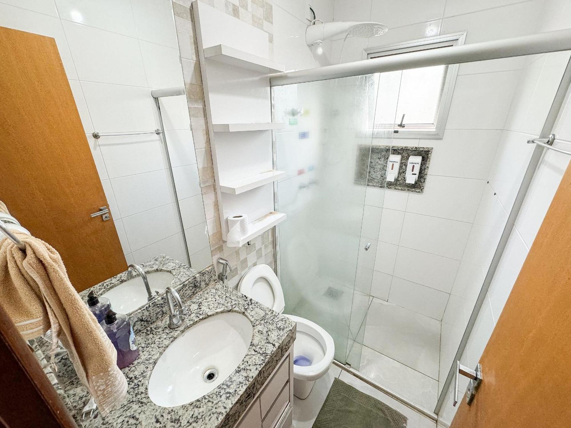 207- Apartamento De 2 Quartos No Alto Caicaras Patos de Minas Bagian luar foto